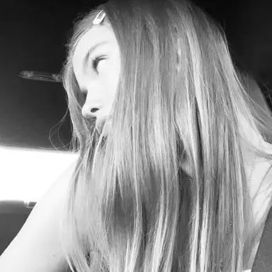 Profile image of Lizzie