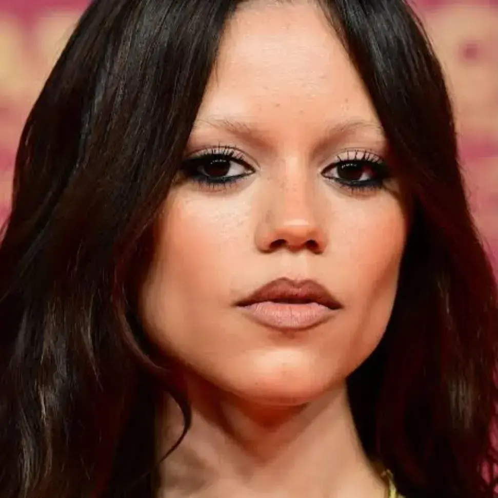 ClassyBid8653의 Jenna Ortega