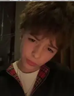 Profile image of Moeyz