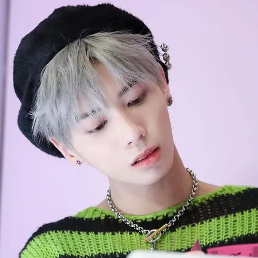 TXT_m0yua의 강태현