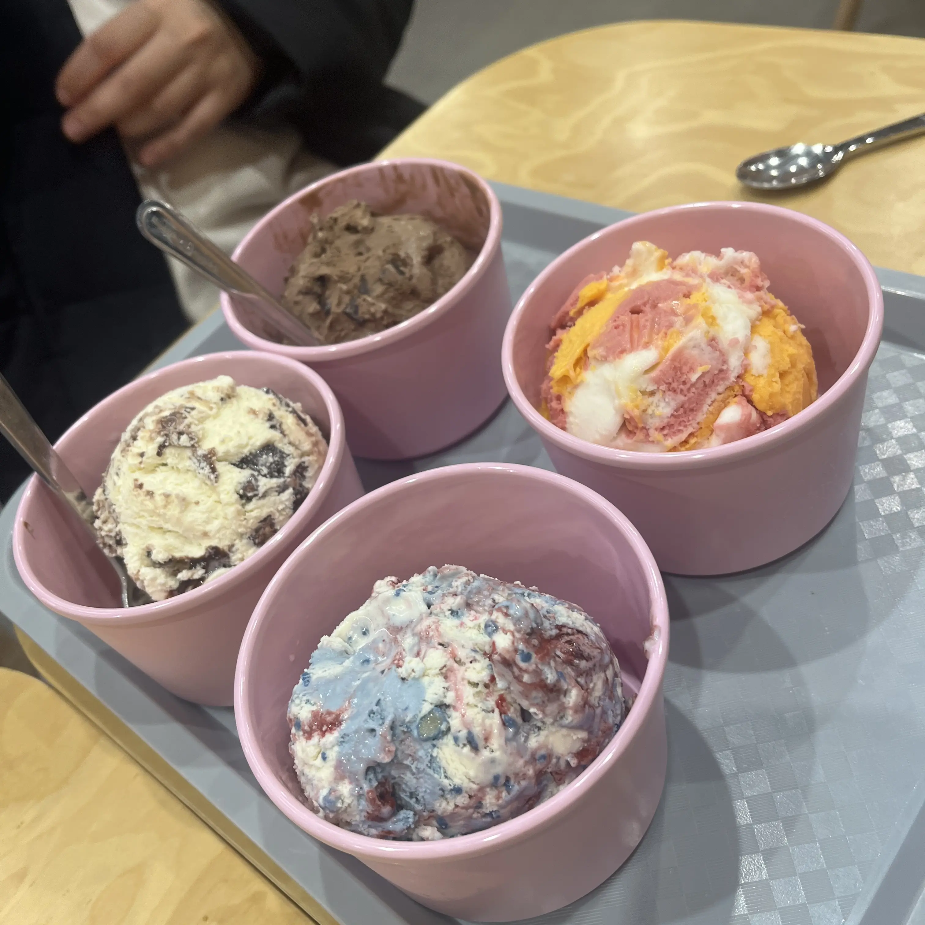 JerkyCold7520의 세윤유