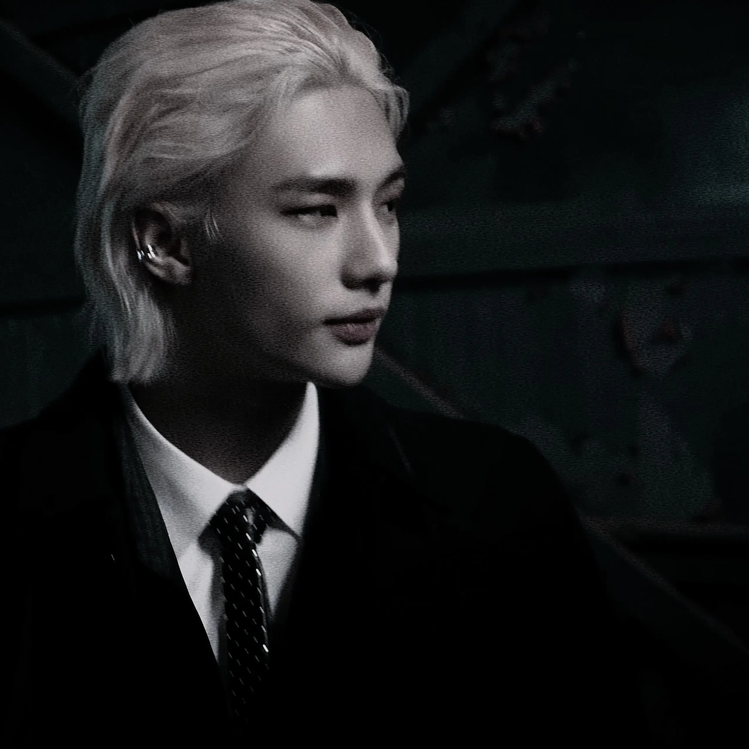 Railway의 황 현 진