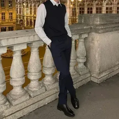 UrbanMoose7759의 Hot Male Teacher