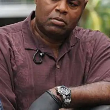 Profile image of Lou Grover
