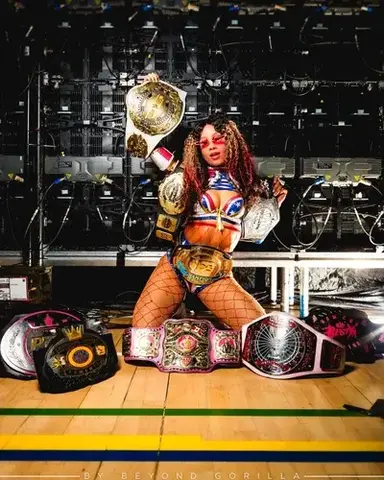 Profile image of Mercedes Mone