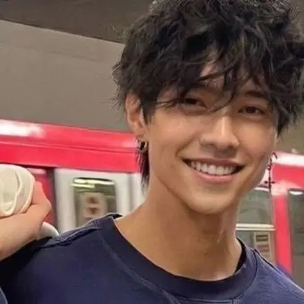 SalmonSpear4209의 Briefs and Butterflies