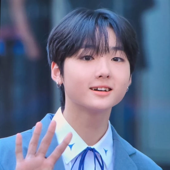 윤서