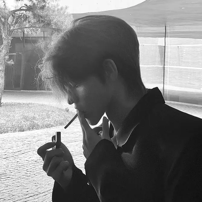 MerryBid4862의 윤도혁
