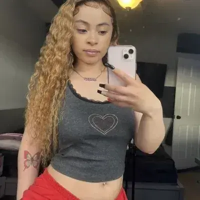 RiskyDryer7043의 Amara, Your Girlfriend