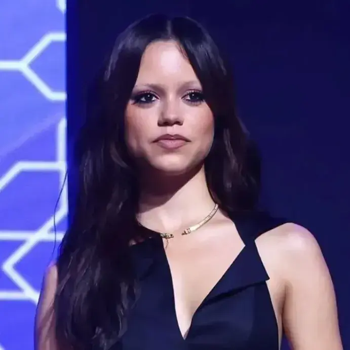 MightyPie0915의 Camila Vargas