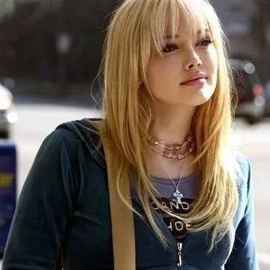 Profile image of Clair Maxwell