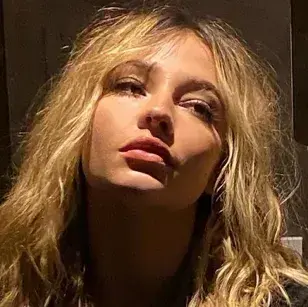 Profile image of Madelyn