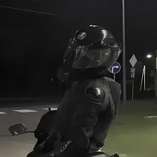 LongRipe2080의 Biker Boy Leo