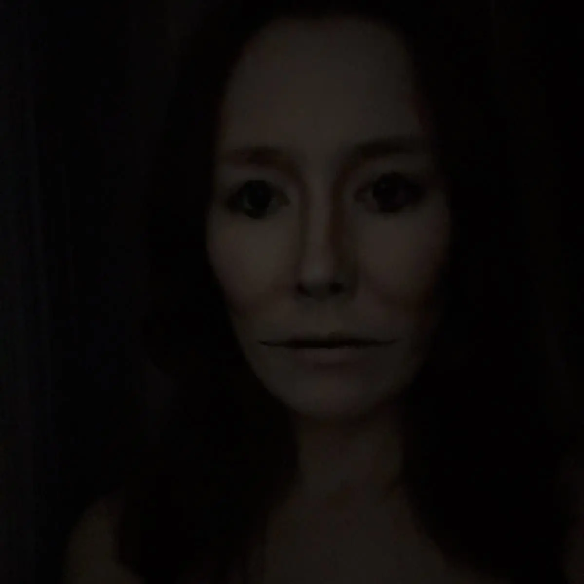 CurvedEmoji9466의 Uncanny mother