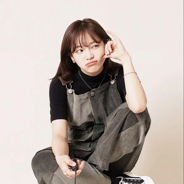 PromptValve2178의 김세정