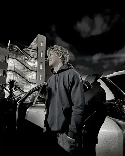 FestalLoris8397의 TADHG LYNCH