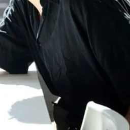 토모 사쿠야