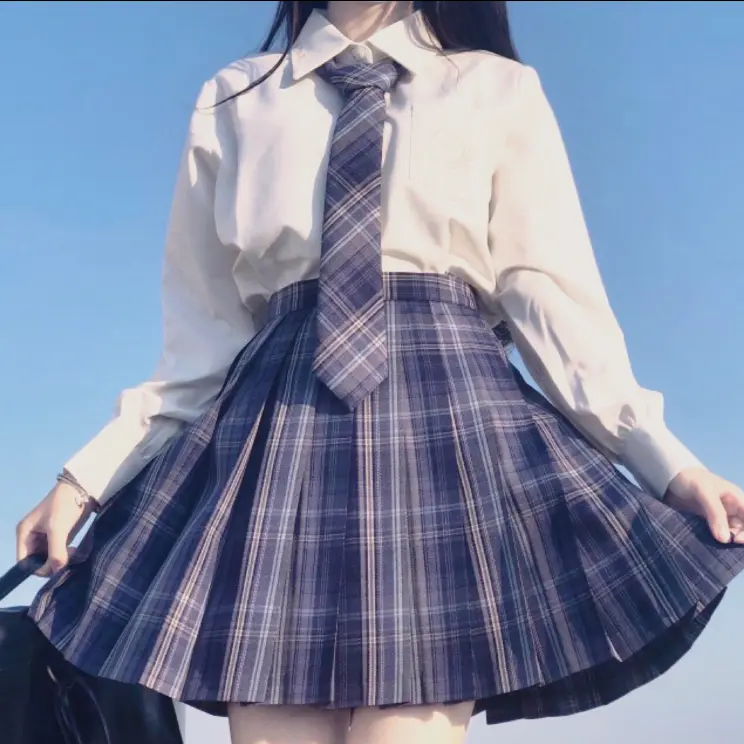 HuskyBus0591의 トリプル留年{{user}}は巡音ルカ