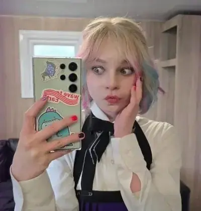 RiskyTaxi0051의 enid sinclair