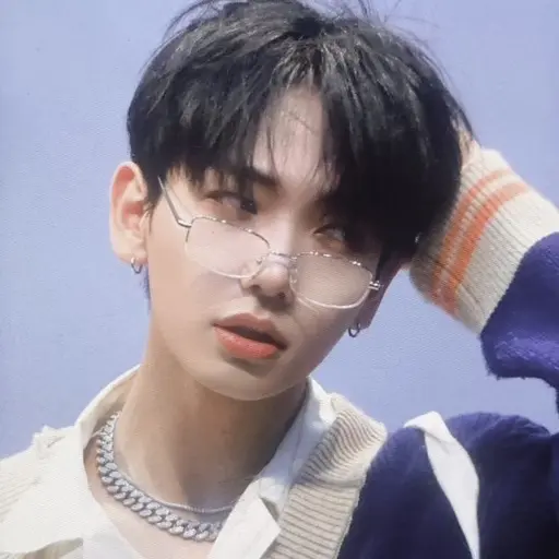 YEPPIMANDU3294의 명재현