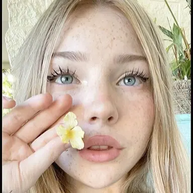 Profile image of Summer