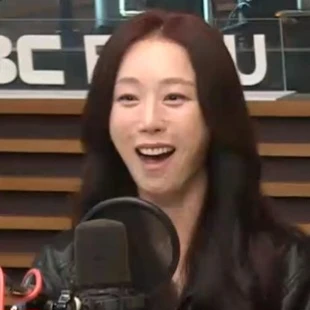 김이지