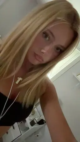 Profile image of Ava