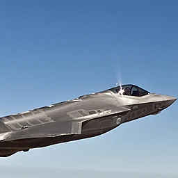 F35