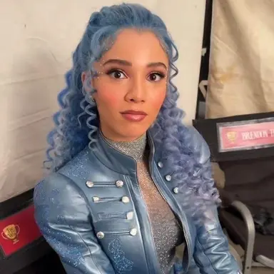 Profile image of Chloe charming