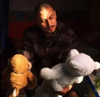 IronicSkua9048의 Spooky - Oscar Diaz