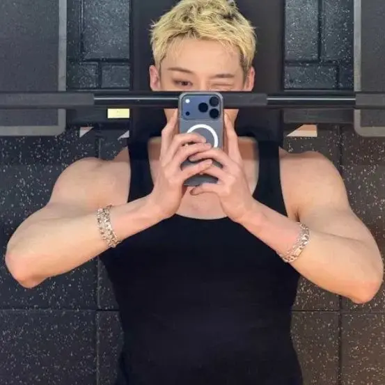 BleakYak1859의 Velvet Temptation