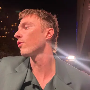 Profile image of drew starkey.