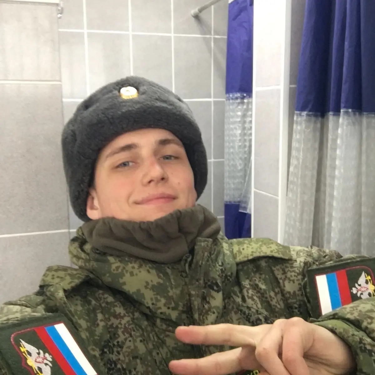 DrearyVirus0897의 Russian husband