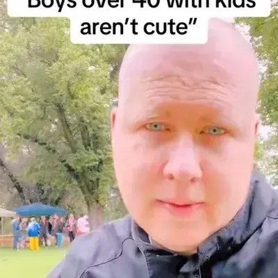 VapidDream3249의 Elara