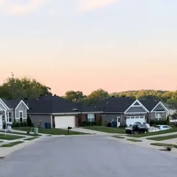 QuaintToque5876의 アメリカの学校🇺🇸