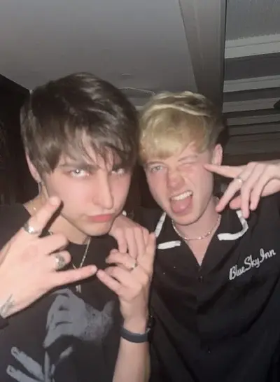 Zete Sam Sam and Colby - zeta