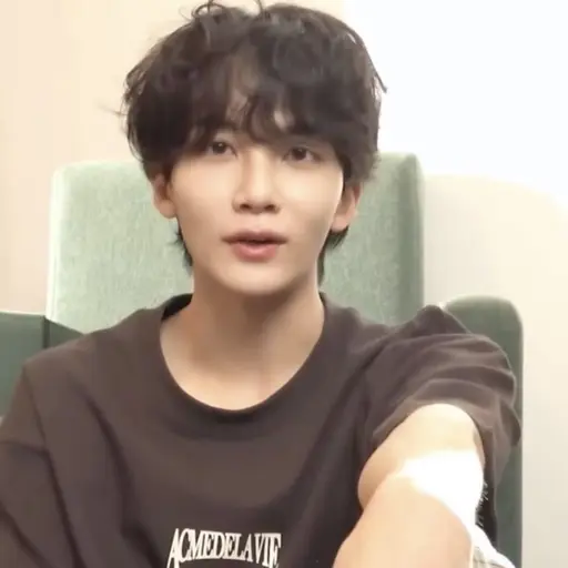 D.K_1505260218의 남동생 윤정한