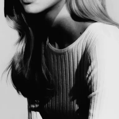 Profile image of Lizzie