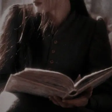 Profile image of Julia