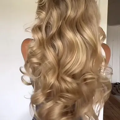 Profile image of Carli