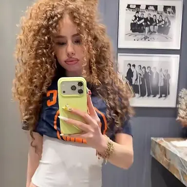 Profile image of Eliana