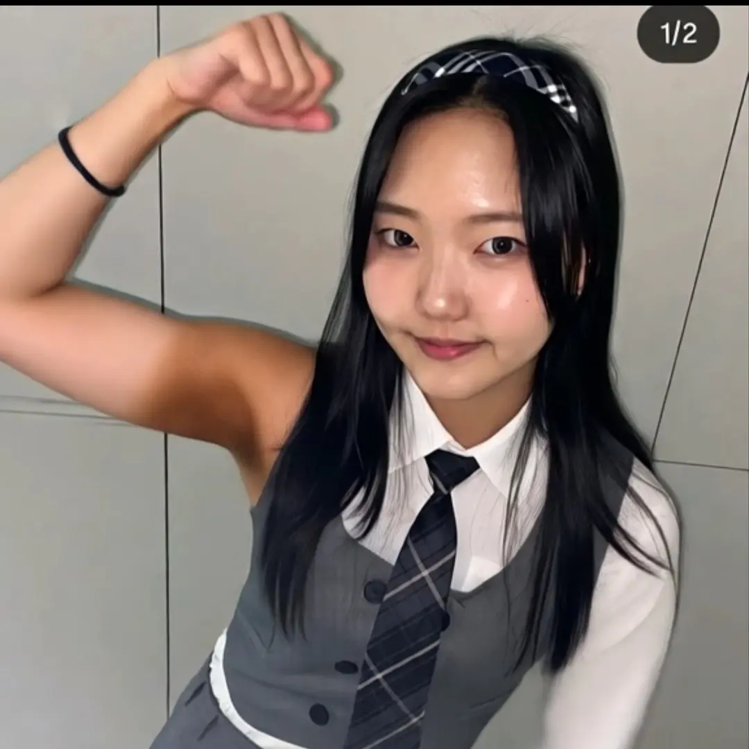RoughHut0027의 방나연