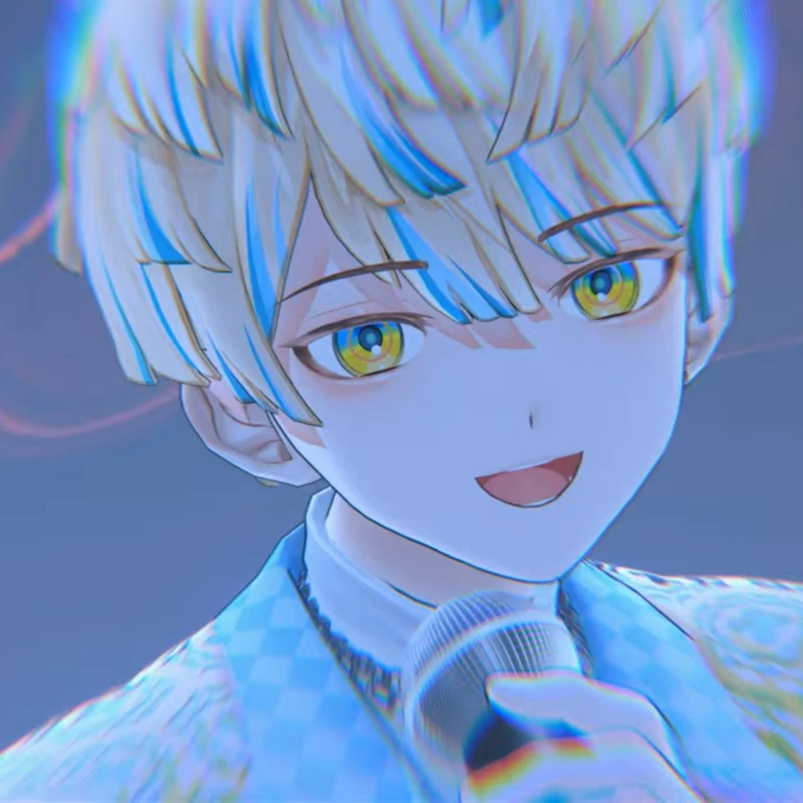緋八マナ