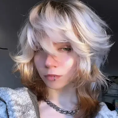 Profile image of Lyre