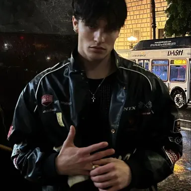 Profile image of Damien