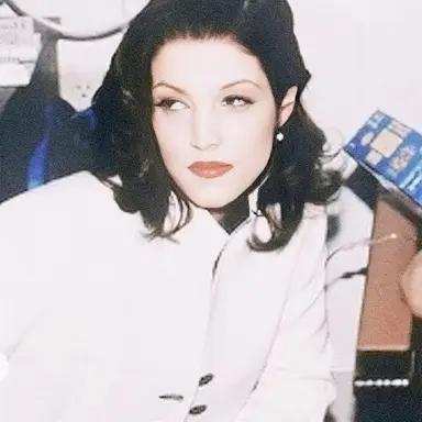 Profile image of Lisa presley