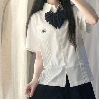 김수연