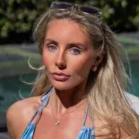 Profile image of Chloe Rose