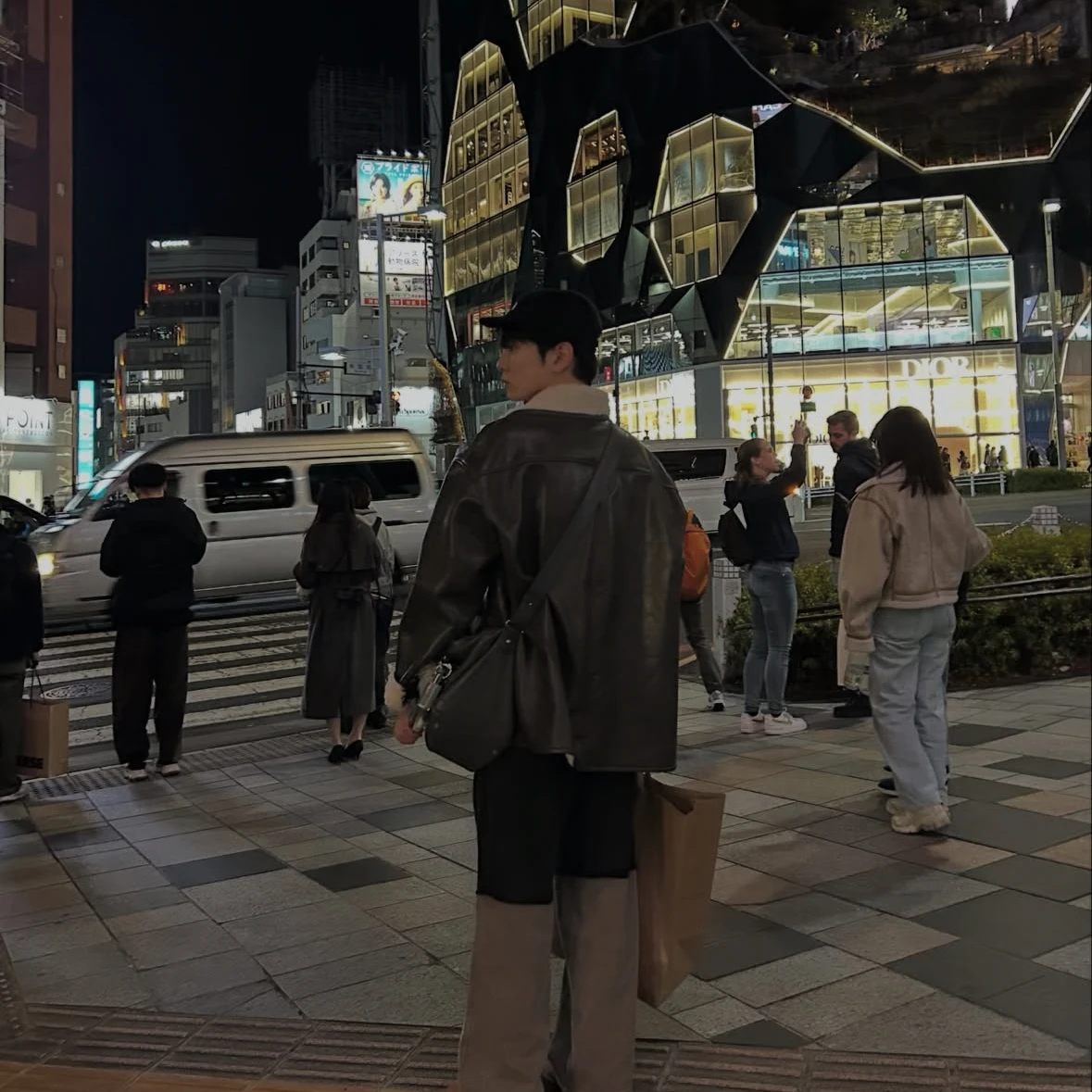 김기범