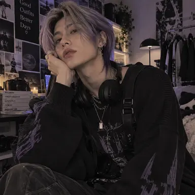 Profile image of Ren